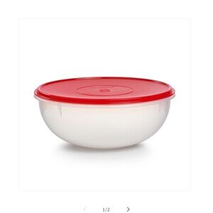 NEW (NIP)Tupperware Fix-N-Mix Bowl with Red Seal, 26 cup capacity